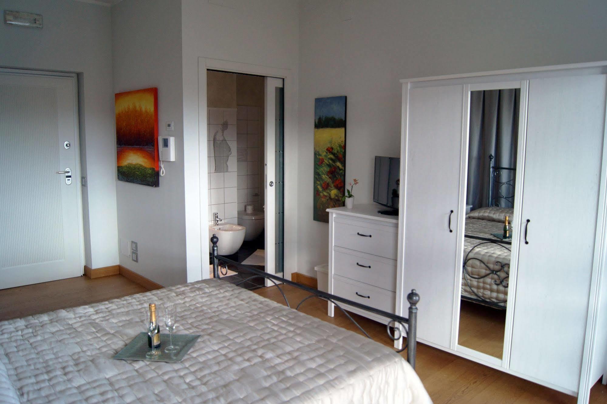 Bed and Breakfast Baia Di Ognina Катания Экстерьер фото