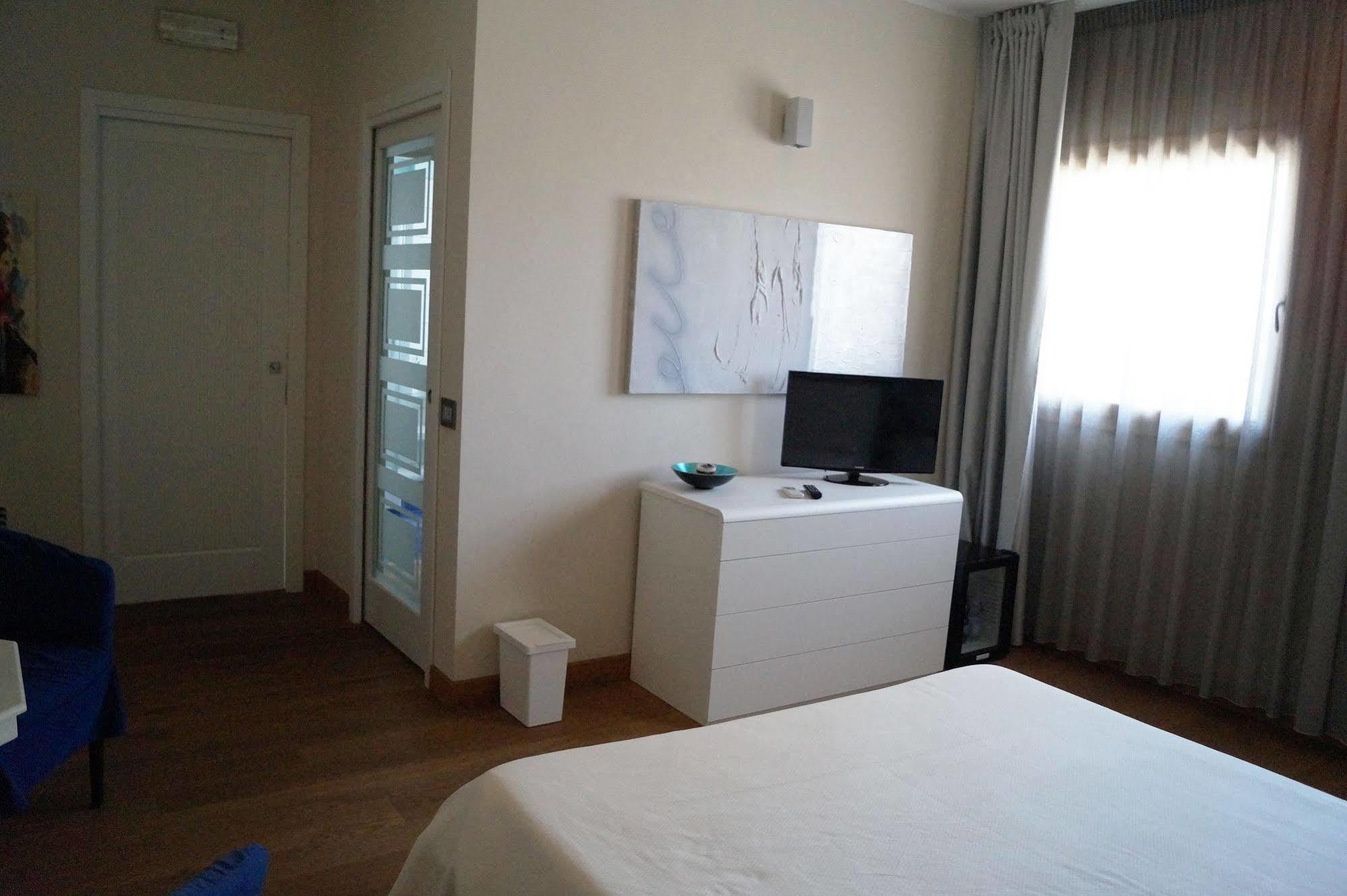 Bed and Breakfast Baia Di Ognina Катания Экстерьер фото