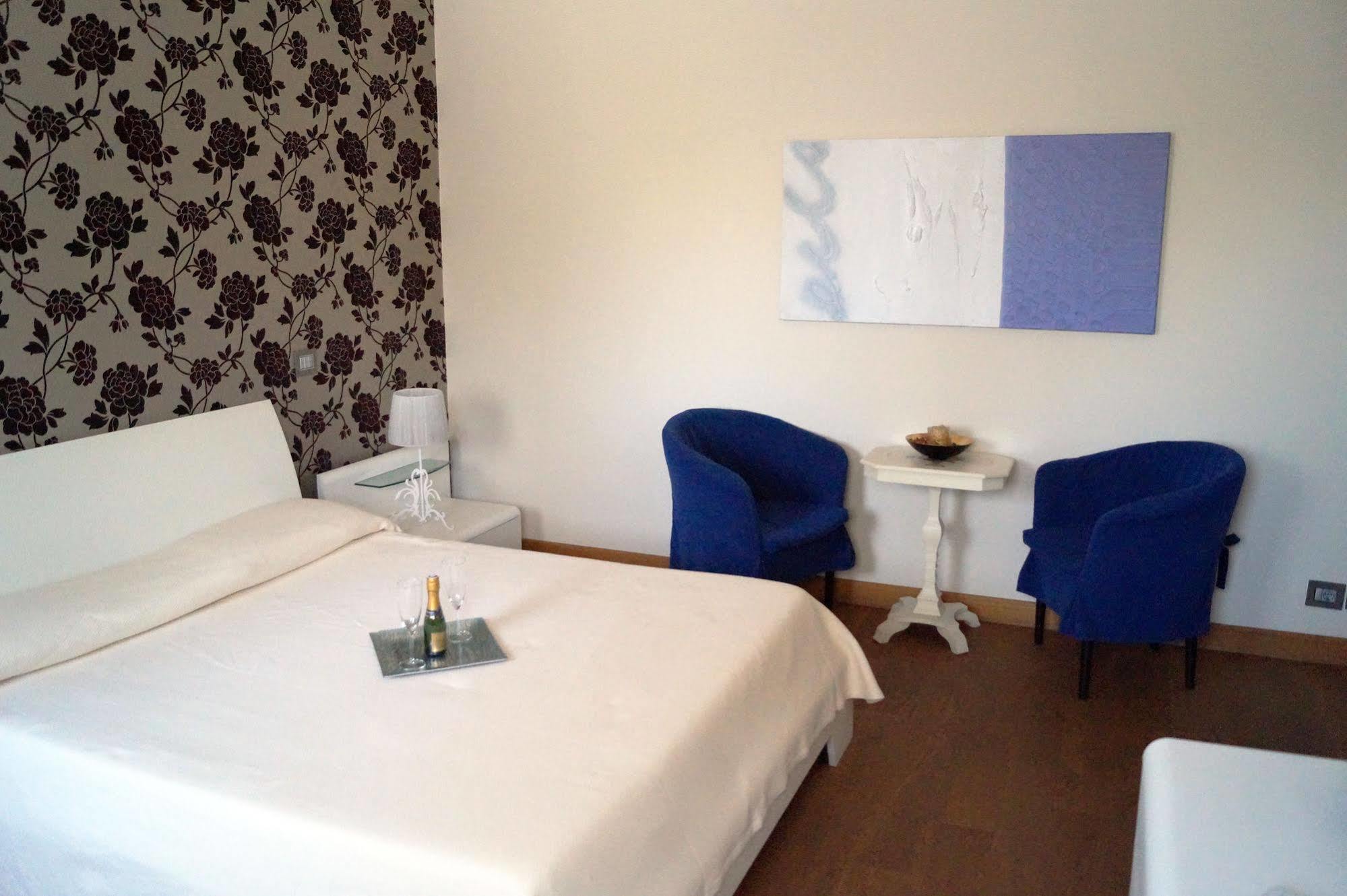 Bed and Breakfast Baia Di Ognina Катания Экстерьер фото